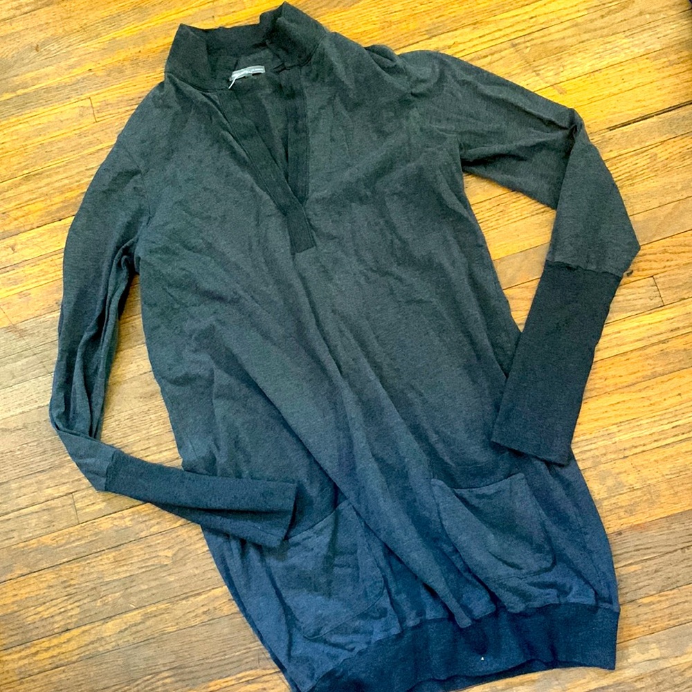 James Perce long pullover top with front pockets